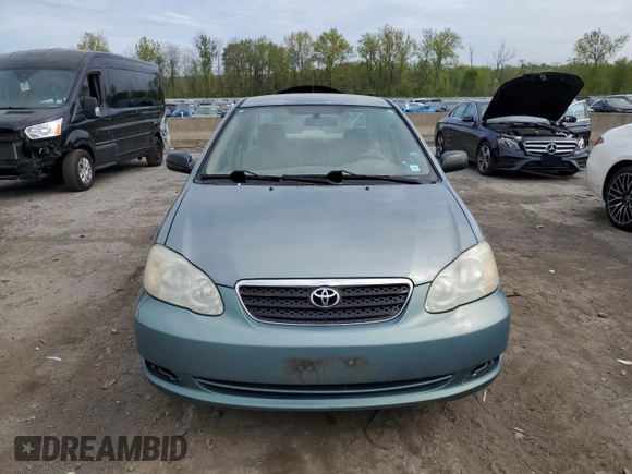 2005 Toyota Corolla CE z VIN 2T1BR32E25C382294, wystawiony jako Copart lot #55490975 z przebiegiem 129 981 mil mil oraz Czysty tytuł • Clean title. Historia ofert i sprzedaży dostępna na DreamBid. Obrazek 5.
