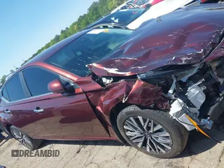 2023 Nissan Altima SV z VIN 1N4BL4DW5PN426467, wystawiony jako IAAI lot #41978564 z przebiegiem 28 703 mil mil oraz . Historia ofert i sprzedaży dostępna na DreamBid. Obrazek 13.