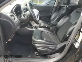 2019 Jeep Compass Latitude z VIN 3C4NJDBB5KT596835, wystawiony jako Copart lot #58706825 z przebiegiem 169 320 mil mil oraz Szkoda całkowita • Salvage title. Historia ofert i sprzedaży dostępna na DreamBid. Obrazek 7.