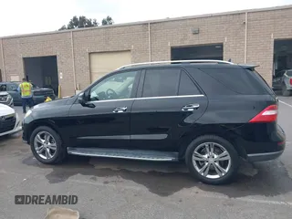 2013 Mercedes-Benz M 350 with VIN 4JGDA5JB6DA160049, listed as a IAAI auction lot 42137116 with 100,033 mi miles and . Bid and sale history available at DreamBid. Image 15.