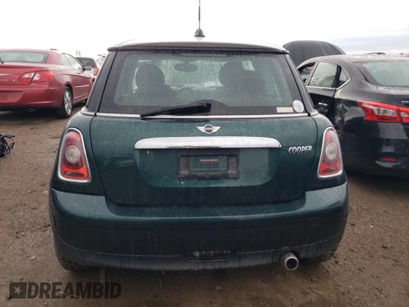 2009 MINI Hardtop z VIN WMWMF33509TW77714, wystawiony jako Copart lot #50618025 z przebiegiem 86 673 mil mil oraz Szkoda całkowita • Salvage title. Historia ofert i sprzedaży dostępna na DreamBid. Obrazek 6.