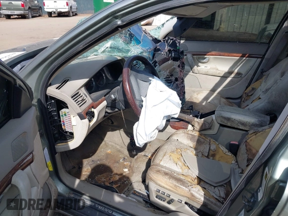 2006 Volvo S80 с VIN YV1TS592661439483, выставлен на аукционе IAAI как лот 41668138 с пробегом Не указан миль и . История ставок и продаж доступна на DreamBid. Изображение 5.