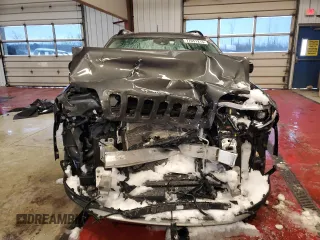 2022 Jeep Cherokee Limited with VIN 1C4PJMDN9ND532694, listed as a Copart auction lot 77651213 with 15,496 mi miles and . Bid and sale history available at DreamBid. Image 5.