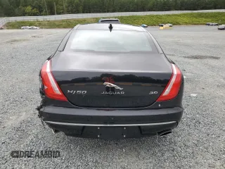 2019 Jaguar XJ Portfolio with VIN SAJWA2G77K8W17956, listed as a Copart auction lot 71780024 with 41,462 mi miles and Salvage Title. Bid and sale history available at DreamBid. Image 6.