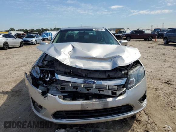 2010 Ford Fusion Hybrid with VIN 3FADP0L32AR308054, listed as a Copart auction lot 46930305 with 77,084 mi miles and Clean Title. Bid and sale history available at carsss.com. Image 5.