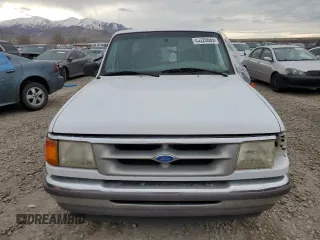 1997 Ford Ranger XLT with VIN 1FTCR14X7VPA62820, listed as a Copart auction lot 44220685 with 134,973 mi miles and Salvage Title. Bid and sale history available at DreamBid. Image 5.