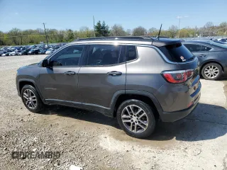 2017 Jeep Compass Latitude with VIN 3C4NJCBB8HT653337, listed as a Copart auction lot 52297435 with 116,693 mi miles and Non repairable. Bid and sale history available at DreamBid. Image 2.