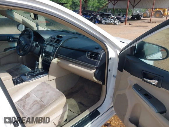 2012 Toyota Camry XLE z VIN 4T1BD1FK4CU018747, wystawiony jako IAAI lot #42275078 z przebiegiem 199 129 mil mil oraz . Historia ofert i sprzedaży dostępna na DreamBid. Obrazek 5.