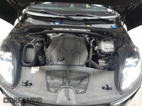 2022 Porsche Macan with VIN WP1AA2A54NLB11338, listed as a IAAI auction lot 42476948 with 34,906 mi miles and . Bid and sale history available at DreamBid. Image 10.