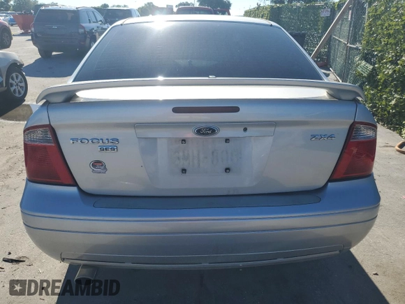 2006 Ford Focus S with VIN 1FAFP34N26W139281, listed as a Copart auction lot 44380565 with 120,860 mi miles and Salvage Title. Bid and sale history available at carsss.com. Image 6.