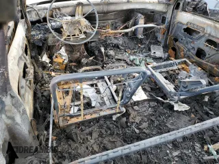 1995 GMC Sierra 1500 z VIN 2GTEK19K0S1570324, wystawiony jako Copart lot #43065205 z przebiegiem Nie podano mil oraz Szkody całkowita. Historia ofert i sprzedaży dostępna na DreamBid. Obrazek 8.