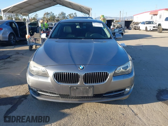 2013 BMW 5 Series 528i with VIN WBAXG5C57DDY35944, listed as a IAAI auction lot 41666595 with 157,683 mi miles and . Bid and sale history available at carsss.com. Image 12.