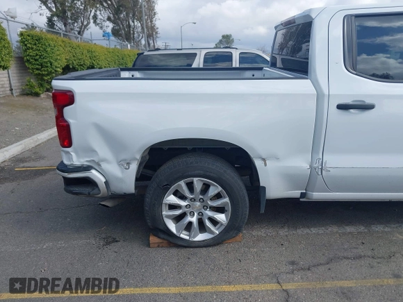 2022 Chevrolet Silverado 1500 Custom with VIN 1GCPABEK1NZ531213, listed as a IAAI auction lot 41915039 with 39,940 mi miles and . Bid and sale history available at DreamBid. Image 18.