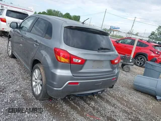 2011 Mitsubishi Outlander SE with VIN JA4AR4AU9BZ006097, listed as a IAAI auction lot 42503829 with 246,320 mi miles and . Bid and sale history available at DreamBid. Image 3.
