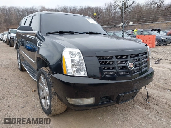 2007 Cadillac Escalade ESV with VIN 1GYFK66857R214812, listed as a IAAI auction lot 41497739 with 188,884 mi miles. Bid and sale history available at carsss.com. Image 1.