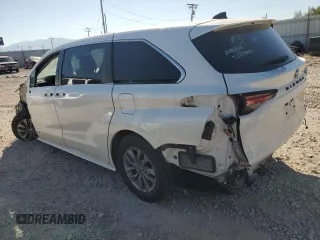 2021 Toyota Sienna XLE with VIN 5TDYRKEC8MS022838, listed as a Copart auction lot 71315344 with Not Provided miles and Salvage Title. Bid and sale history available at DreamBid. Image 2.
