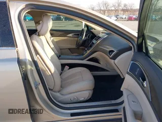 2017 Lincoln MKZ Reserve with VIN 3LN6L5F96HR638586, listed as a IAAI auction lot 41900215 with 111,566 mi miles and . Bid and sale history available at DreamBid. Image 5.