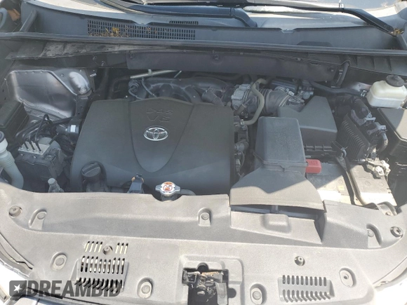 2018 Toyota Highlander SE with VIN 5TDJZRFH4JS875821, listed as a Copart auction lot 60740975 with 106,592 mi miles and Salvage title. Bid and sale history available at DreamBid. Image 12.
