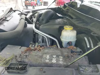 2017 Ram 1500 Sport z VIN 1C6RR7MT3HS670157, wystawiony jako IAAI lot #42028799 z przebiegiem 142 555 mil mil oraz . Historia ofert i sprzedaży dostępna na DreamBid. Obrazek 19.