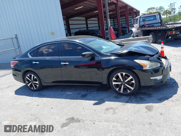 2014 Nissan Altima S with VIN 1N4AL3AP1EN345420, listed as a IAAI auction lot 42066721 with 145,581 mi miles and . Bid and sale history available at carsss.com. Image 13.