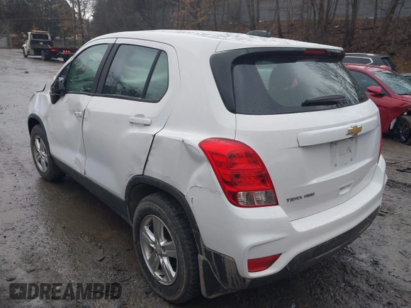 2018 Chevrolet Trax LS with VIN 3GNCJNSB9JL283743, listed as a IAAI auction lot 41569737 with 35,337 mi miles and . Bid and sale history available at DreamBid. Image 3.