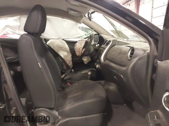 2014 Nissan Versa SV with VIN 3N1CN7AP3EK462106, listed as a IAAI auction lot 41636914 with 117,155 mi miles. Bid and sale history available at carsss.com. Image 5.