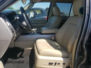 2017 Ford Expedition Max Limited с VIN 1FMJK1KT7HEA61805, выставлен на аукционе Copart как лот 52711135 с пробегом 121 896 миль миль и Списание • Salvage title. История ставок и продаж доступна на DreamBid. Изображение 7.