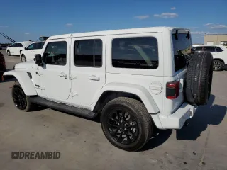 2021 Jeep Wrangler Unlimited Sahara High Altitude z VIN 1C4HJXEGXMW597689, wystawiony jako Copart lot #72390024 z przebiegiem 33 200 mil mil oraz Szkoda całkowita • Salvage title. Historia ofert i sprzedaży dostępna na DreamBid. Obrazek 2.