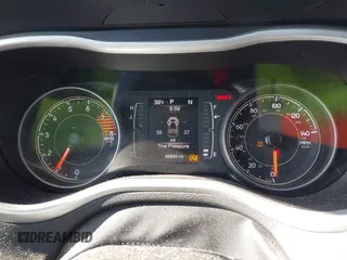 2018 Jeep Cherokee Latitude Plus с VIN 1C4PJMLX5JD508079, выставлен на аукционе IAAI как лот 41796679 с пробегом 96 899 миль миль и . История ставок и продаж доступна на DreamBid. Изображение 7.