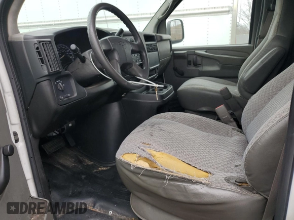 2006 Chevrolet Express Cargo with VIN 1GCHG35U961142376, listed as a Copart auction lot 47741725 with 268,409 mi miles and Clean title. Bid and sale history available at DreamBid. Image 7.