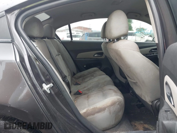 2014 Chevrolet Cruze 1LT z VIN 1G1PC5SBXE7336621, wystawiony jako IAAI lot #42290252 z przebiegiem 184 453 mil mil oraz . Historia ofert i sprzedaży dostępna na DreamBid. Obrazek 8.