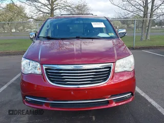 2012 Chrysler Town & Country Touring-L with VIN 2C4RC1CG3CR413148, listed as a IAAI auction lot 42040272 with 137,631 mi miles. Bid and sale history available at carsss.com. Image 12.