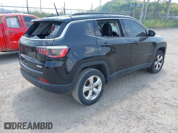 2018 Jeep Compass Latitude z VIN 3C4NJDBB3JT144056, wystawiony jako IAAI lot #42138173 z przebiegiem 45 985 mil mil oraz . Historia ofert i sprzedaży dostępna na DreamBid. Obrazek 4.
