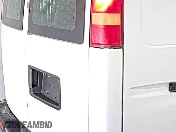 2012 Chevrolet Express Cargo z VIN 1GCSGAFX8C1135353, wystawiony jako IAAI lot #42610415 z przebiegiem 143 913 mil mil oraz . Historia ofert i sprzedaży dostępna na DreamBid. Obrazek 7.