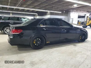 2014 Mercedes-Benz E 550 Sport with VIN WDDHF9BBXEA883116, listed as a Copart auction lot 50395055 with 124,022 mi miles and Clean Title. Bid and sale history available at DreamBid. Image 3.