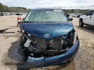 2012 Toyota Sienna LE AAS with VIN 5TDKK3DC7CS212274, listed as a Copart auction lot 70333984 with 0 mi miles and Salvage Title. Bid and sale history available at carsss.com. Image 5.