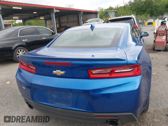 2017 Chevrolet Camaro 1LT z VIN 1G1FB1RXXH0102226, wystawiony jako IAAI lot #41955816 z przebiegiem 33 539 mil mil oraz . Historia ofert i sprzedaży dostępna na DreamBid. Obrazek 16.