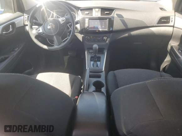 2019 Nissan Sentra S z VIN 3N1AB7AP6KY304884, wystawiony jako Copart lot #55938645 z przebiegiem 70 657 mil mil oraz Szkoda całkowita • Salvage title. Historia ofert i sprzedaży dostępna na DreamBid. Obrazek 8.