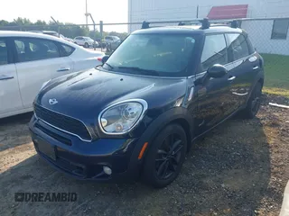 2012 MINI Countryman S with VIN WMWZC5C58CWL55953, listed as a IAAI auction lot 42499646 with 130,961 mi miles and . Bid and sale history available at DreamBid. Image 2.