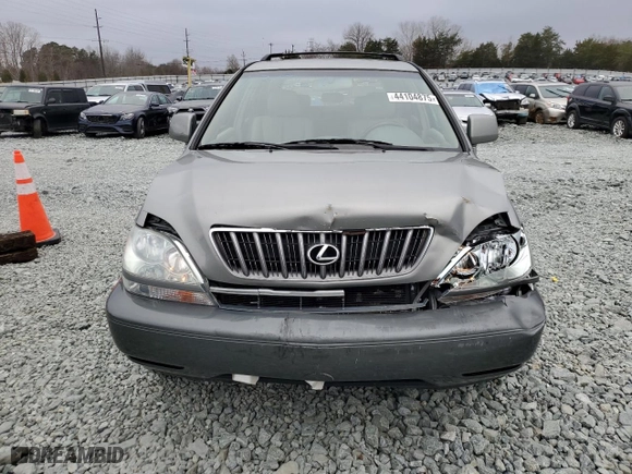 2003 Lexus RX 300 with VIN JTJGF10U130162386, listed as a Copart auction lot 44104875 with 88,669 mi miles and Salvage Title. Bid and sale history available at carsss.com. Image 5.