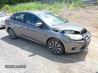 2012 Ford Focus SE with VIN 1FAHP3F26CL478487, listed as a IAAI auction lot 42324934 with 87,667 mi miles and . Bid and sale history available at DreamBid. Image 1.