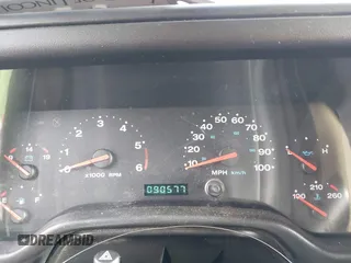 2005 Jeep Wrangler SE with VIN 1J4FA29S45P333916, listed as a IAAI auction lot 41214841 with 90,577 mi miles. Bid and sale history available at carsss.com. Image 7.