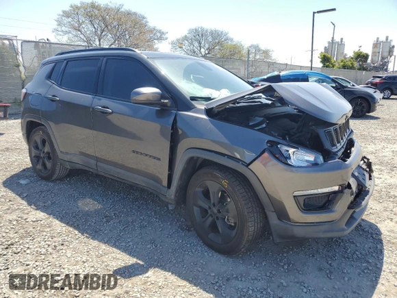 2020 Jeep Compass Altitude with VIN 3C4NJCBB4LT205864, listed as a Copart auction lot 51979885 with 55,541 mi miles and Salvage Title. Bid and sale history available at carsss.com. Image 4.