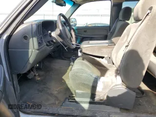 2003 Chevrolet Silverado 1500 with VIN 2GCEC19T331319899, listed as a Copart auction lot 88489575 with 325,120 mi miles and Salvage Title. Bid and sale history available at carsss.com. Image 7.