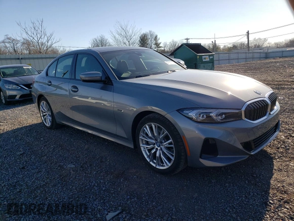 2023 BMW 3 Series 330e xDrive with VIN 3MW39FS0XP8C81322, listed as a Copart auction lot 47655915 with 12,650 mi miles and Salvage Title. Bid and sale history available at carsss.com. Image 4.