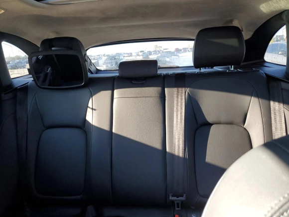 2019 Jaguar F-PACE 25t Premium with VIN SADCJ2FX8KA361424, listed as a Copart auction lot 88432435 with NaN miles and Salvage Title. Bid and sale history available at carsss.com. Image 10.