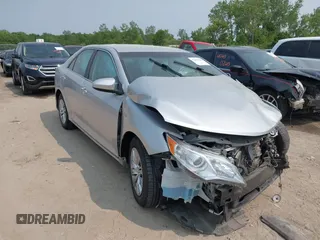 2012 Toyota Camry XLE z VIN 4T1BD1FK4CU026623, wystawiony jako IAAI lot #42401735 z przebiegiem 212 262 mil mil oraz . Historia ofert i sprzedaży dostępna na DreamBid. Obrazek 1.