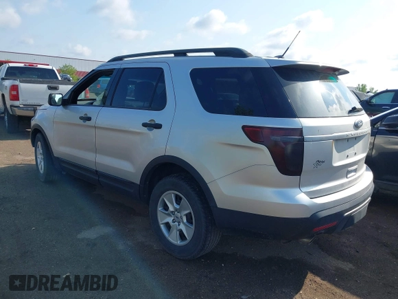 2011 Ford Explorer with VIN 1FMHK8B88BGA47426, listed as a IAAI auction lot 42450074 with 194,357 mi miles and . Bid and sale history available at DreamBid. Image 3.