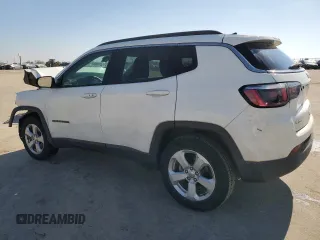2018 Jeep Compass Altitude with VIN 3C4NJDBB2JT333149, listed as a Copart auction lot 47220945 with 179,451 mi miles and Salvage Title. Bid and sale history available at carsss.com. Image 2.