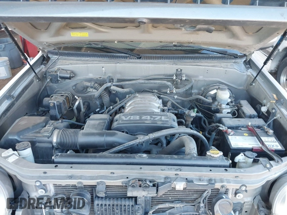 2003 Toyota Sequoia SR5 with VIN 5TDZT34A13S149313, listed as a IAAI auction lot 41841538 with 210,440 mi miles. Bid and sale history available at carsss.com. Image 10.